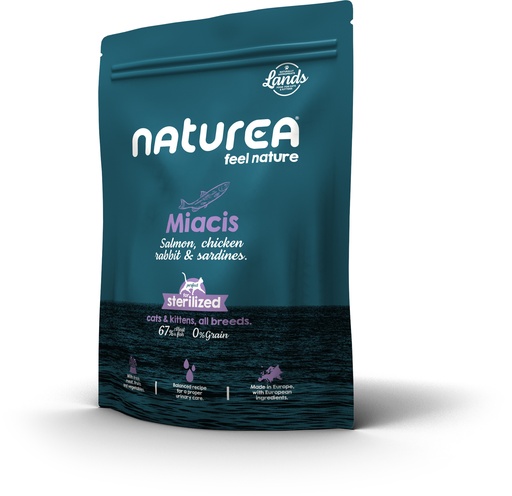 [NT37320] Naturea Cat Lands Salmon Chicken Rabbit Anchovies 350 gr.